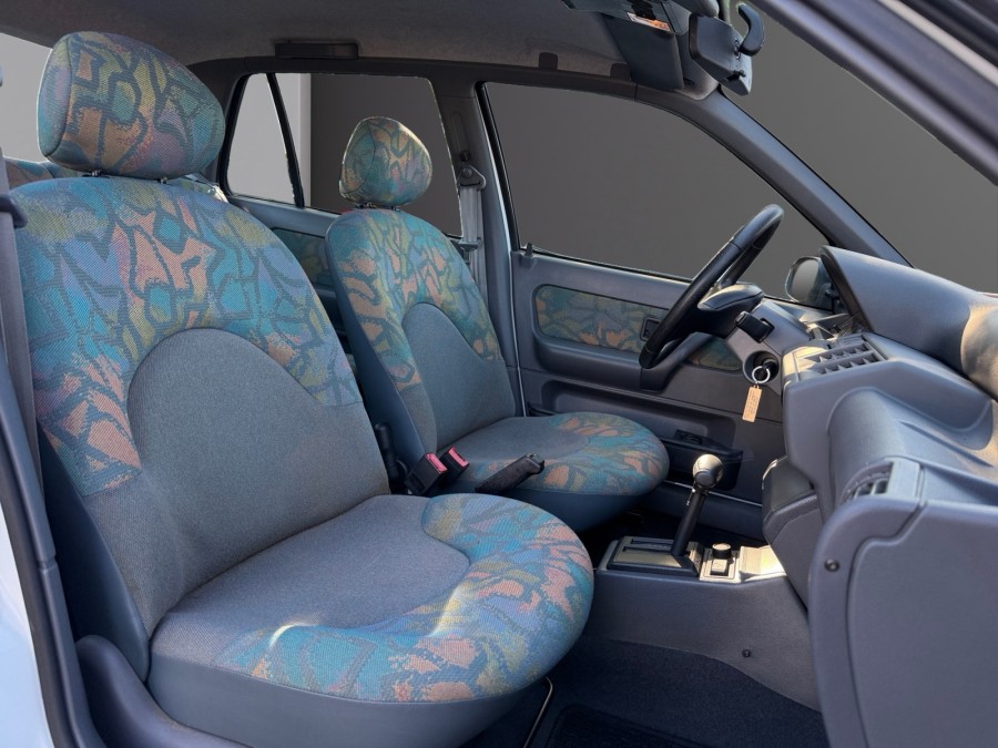 RENAULT d'occasion CLIO 1.4 AUTO de 1996 Mérignac (33)﻿