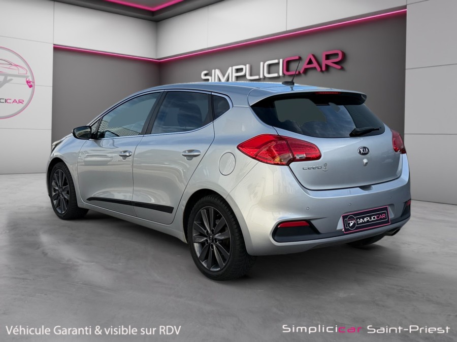 KIA d'occasion CEE'D 1.6 GDi 135ch Premium de 2014 Lyon St Priest
