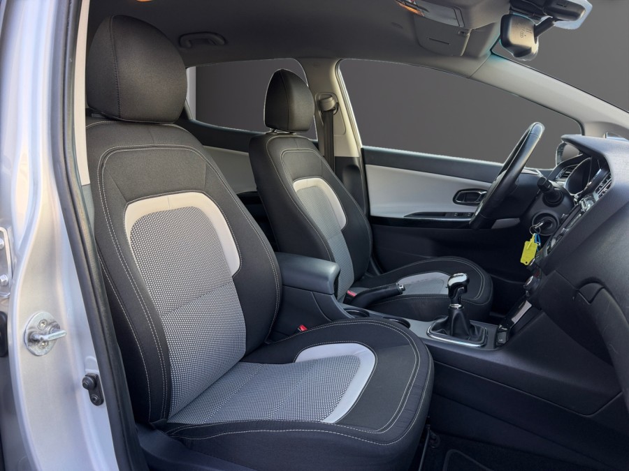 KIA d'occasion CEE'D 1.6 GDi 135ch Premium de 2014 Lyon St Priest