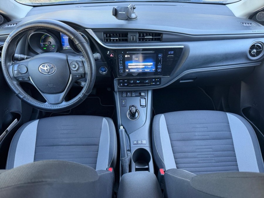 TOYOTA d'occasion AURIS HSD 136h Design de 2019 Lyon St Priest (69)﻿