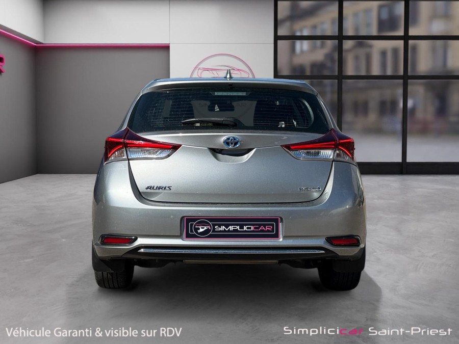 TOYOTA d'occasion AURIS HSD 136h Design de 2019 Lyon St Priest (69)﻿