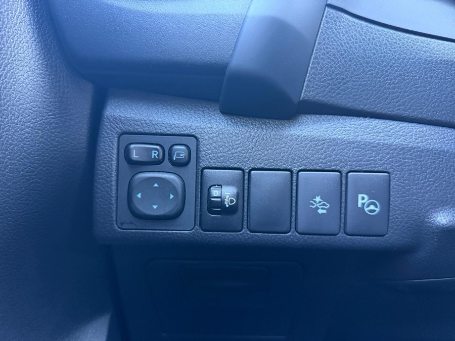 TOYOTA d'occasion AURIS HSD 136h Design de 2019 Lyon St Priest (69)﻿