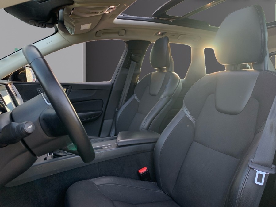 VOLVO d'occasion XC60 D4 190 AWD GEARTRONIC MOMENTUM de 2018