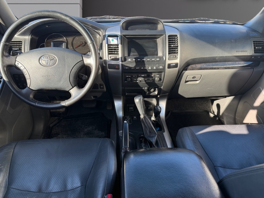 TOYOTA d'occasion LANDCRUISER 3 173 D4D VX AUTO de 2007 Troyes (10)﻿