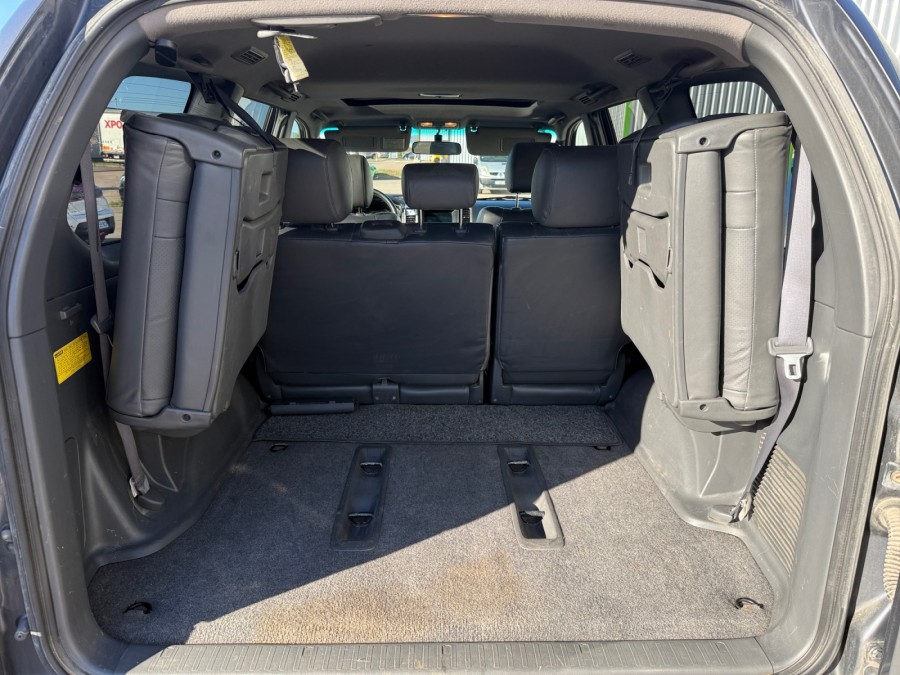 TOYOTA d'occasion LANDCRUISER 3 173 D4D VX AUTO de 2007 Troyes (10)﻿