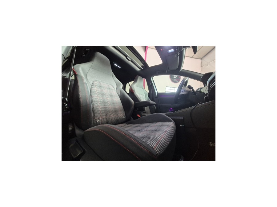 VOLKSWAGEN d'occasion GOLF 2.0 TSI 245 GTI DSG de 2021 Aix Les Bains