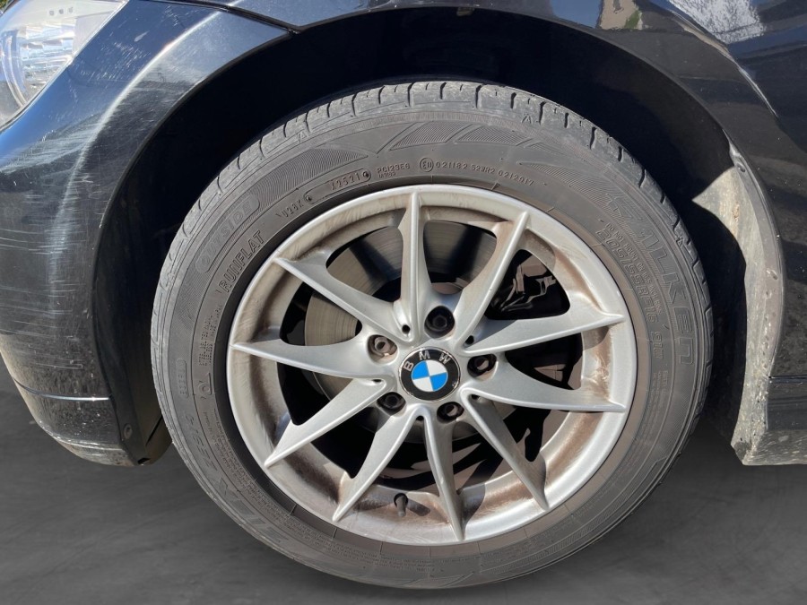 BMW d'occasion 318 2 D TOURING EDITION de 2011 La Flèche (72)﻿