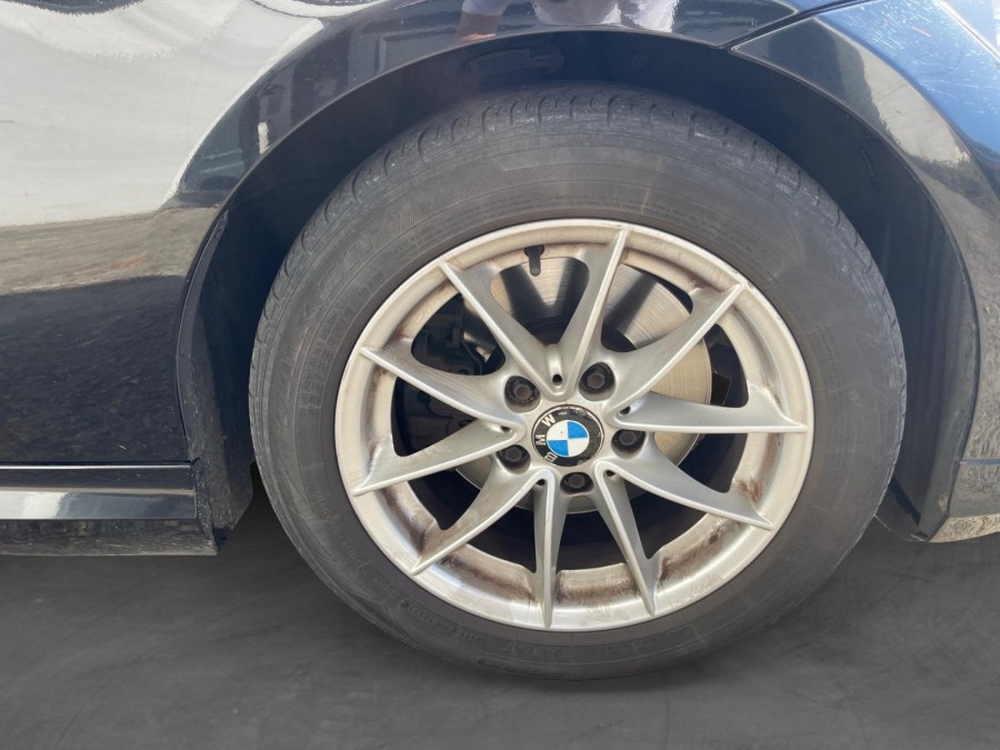 BMW d'occasion 318 2 D TOURING EDITION de 2011 La Flèche (72)﻿