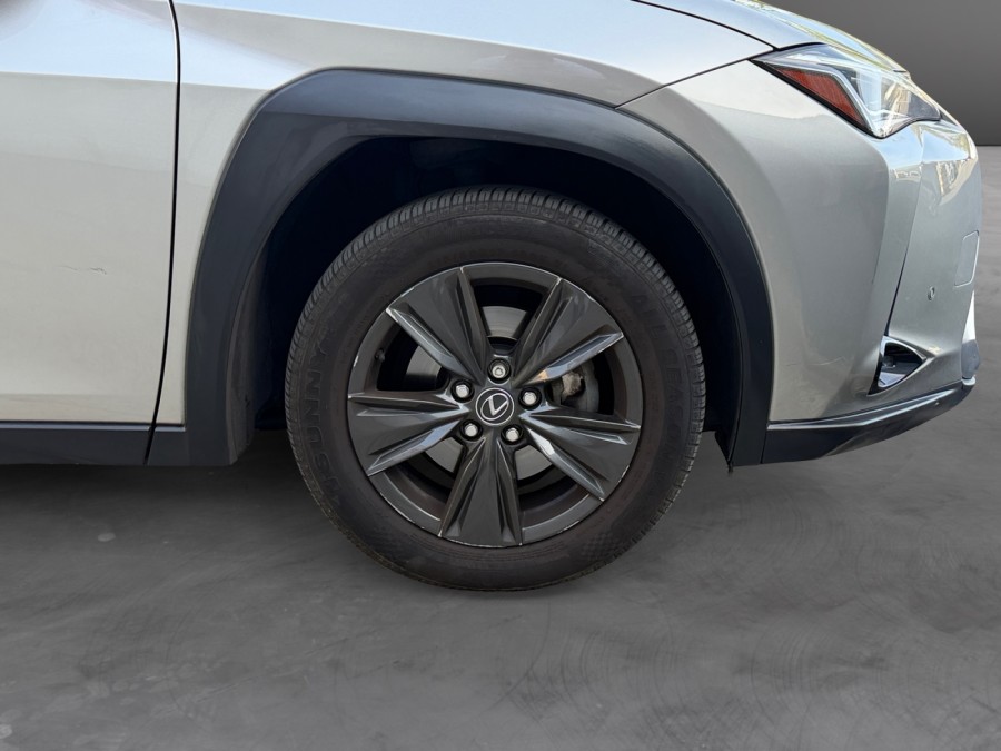 LEXUS d'occasion UX 250h Luxe 2WD de 2021 Méry Sur Oise (95)﻿