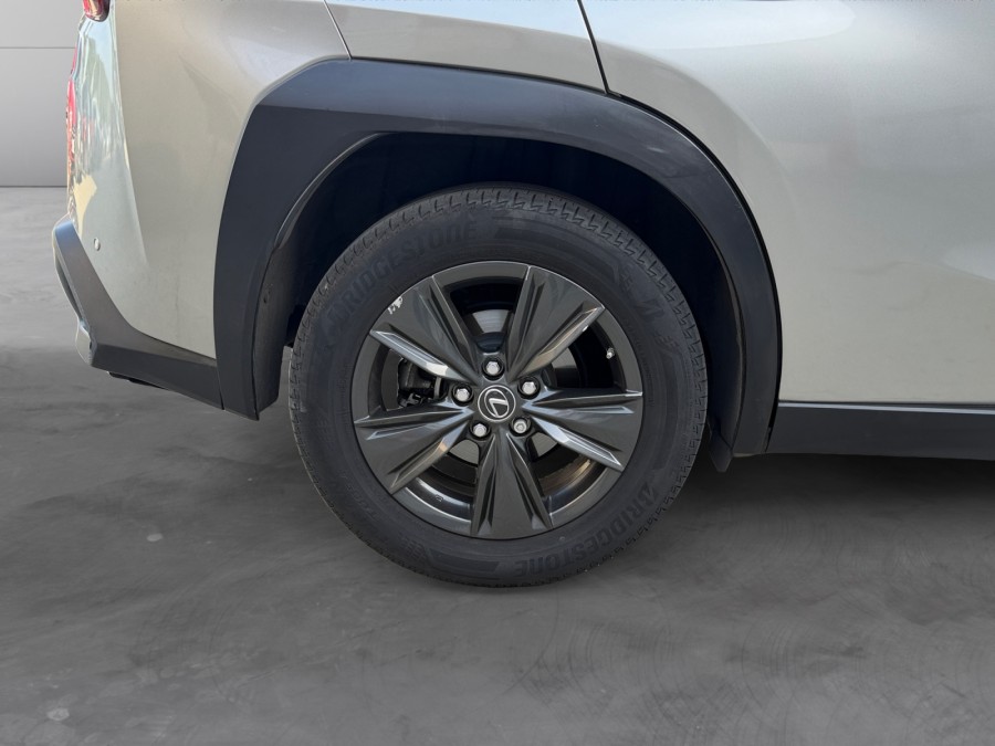 LEXUS d'occasion UX 250h Luxe 2WD de 2021 Méry Sur Oise (95)﻿
