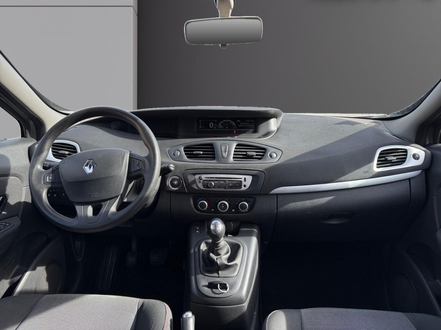 RENAULT d'occasion MEGANE GRAND SCENIC III 1.5 DCI 110 ENERGY de 2014