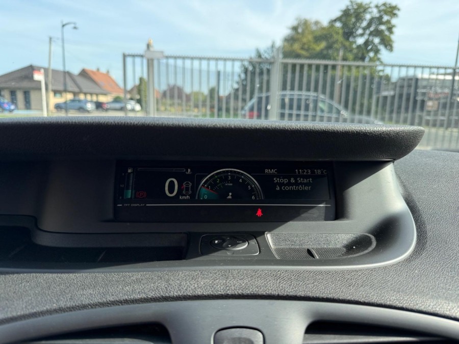 RENAULT d'occasion MEGANE GRAND SCENIC III 1.5 DCI 110 ENERGY de 2014