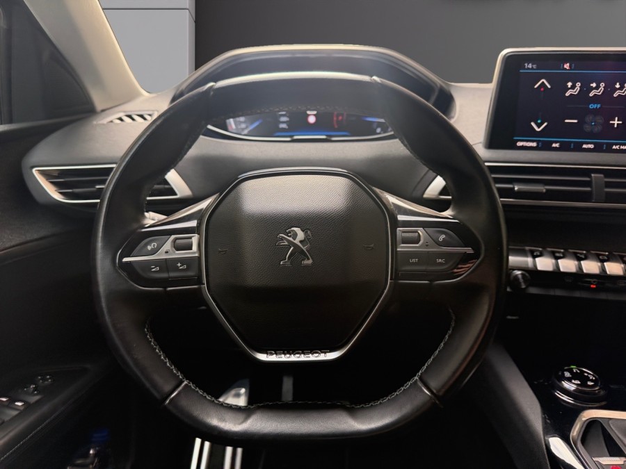 PEUGEOT d'occasion 3008 1.2 PURE TECH 130 CROSSWAY de 2018 Cannes