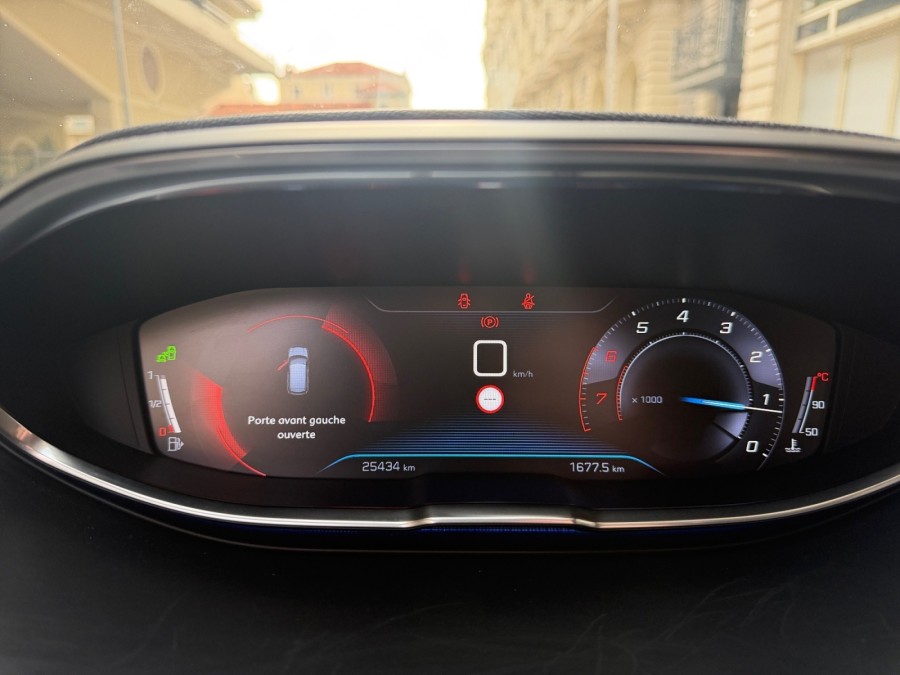 PEUGEOT d'occasion 3008 1.2 PURE TECH 130 CROSSWAY de 2018 Cannes