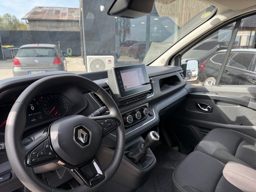 RENAULT d'occasion TRAFIC L1H1 2.0 BLUE DCI 130 de 2022 Dijon (21)﻿