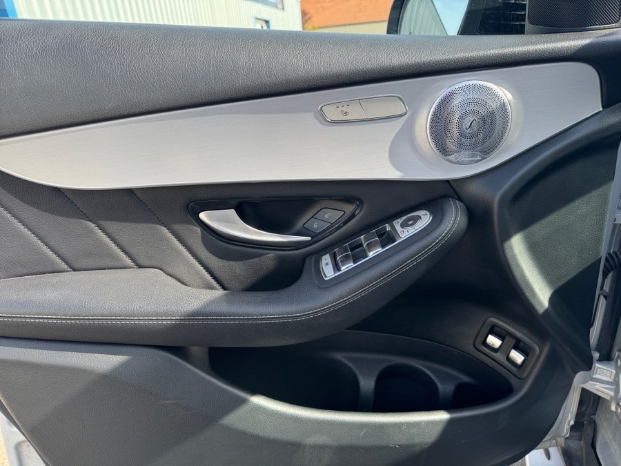 MERCEDES d'occasion GLC 300 e 211+122ch AMG Line 4Matic 9G-Tronic