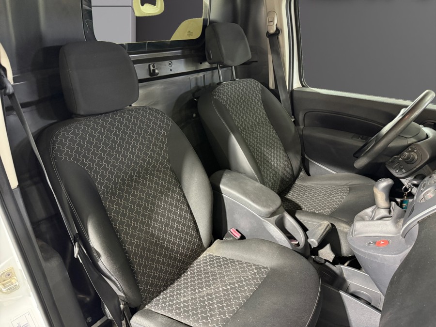 RENAULT d'occasion KANGOO 1.5 DCI 75 de 2014 Meximeux (01)﻿