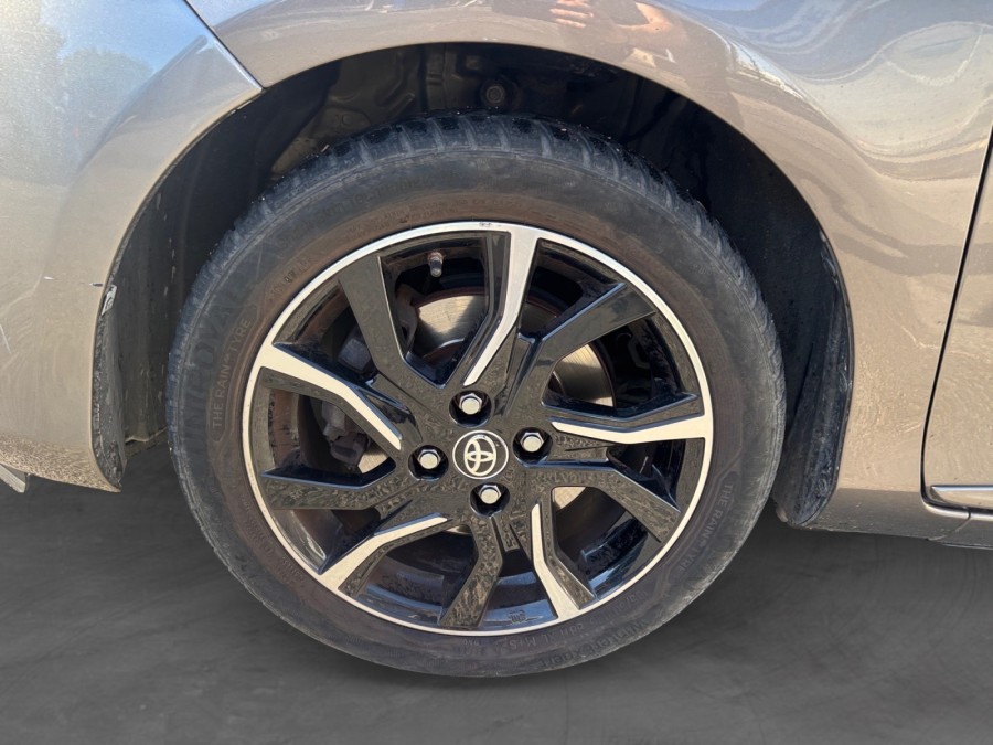 TOYOTA d'occasion YARIS III 1.5 HYBRIDE 100H FRANCE CVT de 2018