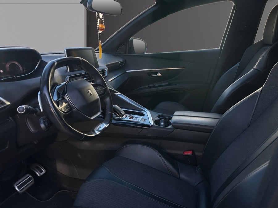 PEUGEOT d'occasion 5008 II 1.5 BLUE HDI 130 GT LINE de 2019 Salon de