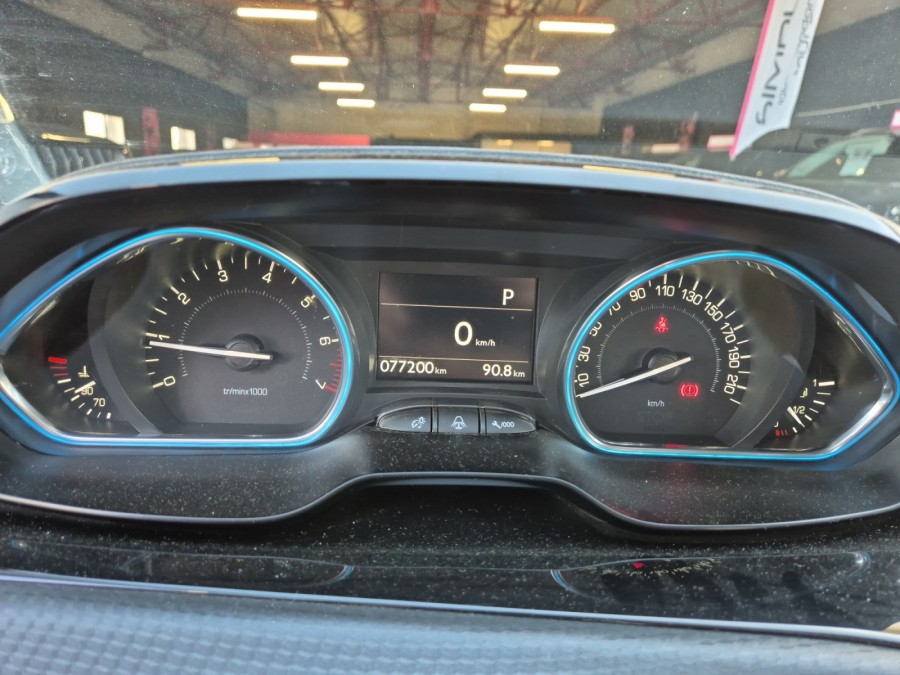 PEUGEOT d'occasion 2008 1.2 PURETECH 110 ALLURE EAT6 AUTO de 2019