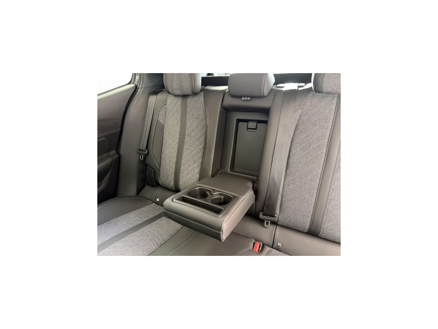 PEUGEOT d'occasion 408 Hybrid 136ch Allure e-DCS6 de 2024 Annecy (74)﻿