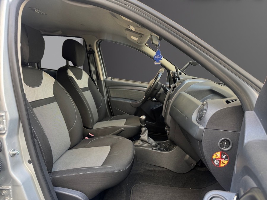 DACIA d'occasion DUSTER 1.2 TCE 125 4X2 PRESTIGE de 2016 Paris 15
