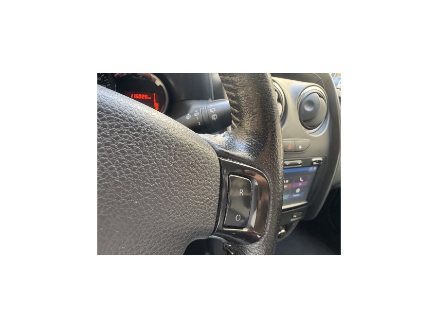 DACIA d'occasion DUSTER 1.2 TCE 125 4X2 PRESTIGE de 2016 Paris 15