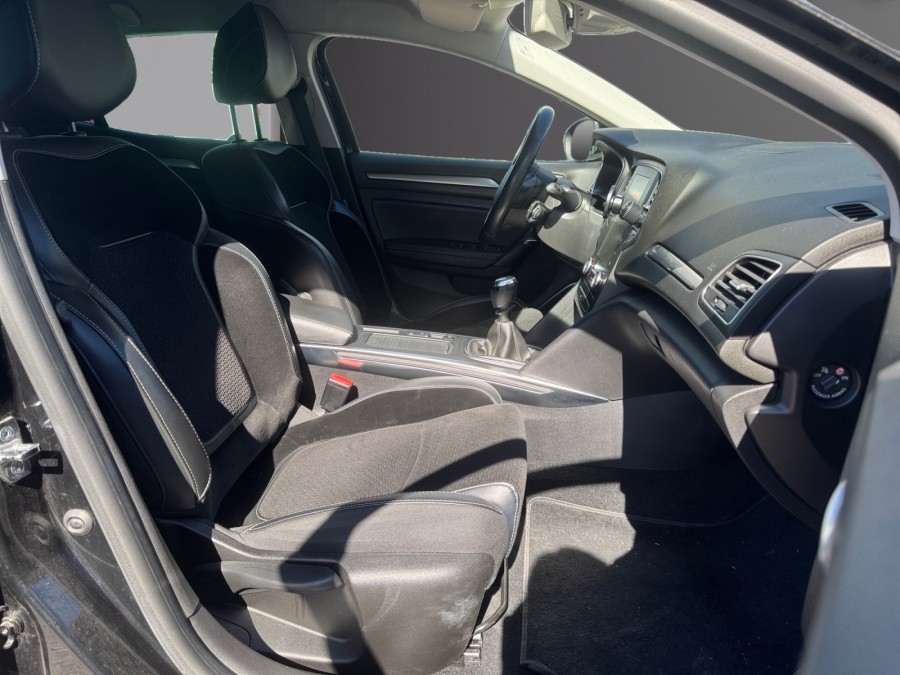 RENAULT d'occasion MEGANE 1.3 TCe 140ch FAP Intens de 2018 Lyon Nord