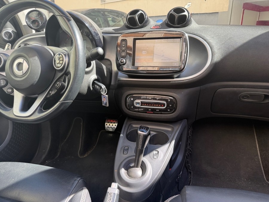 SMART d'occasion Fortwo Cabriolet 109ch Brabus Xclusive twinamic de
