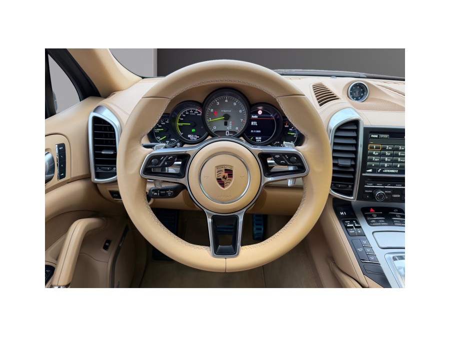 PORSCHE d'occasion CAYENNE 3.0 416ch S E-Hybrid Platinum Edition de