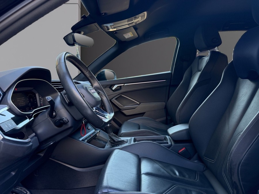 AUDI d'occasion Q3 45 TFSI e 245ch S line S tronic 6 de 2022 Salon de