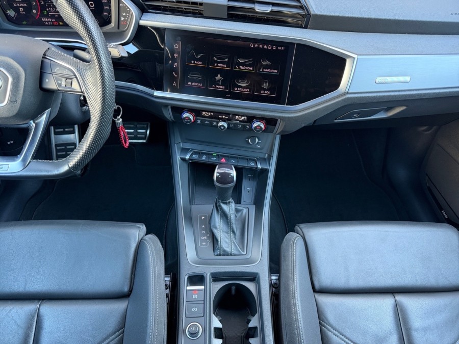AUDI d'occasion Q3 45 TFSI e 245ch S line S tronic 6 de 2022 Salon de