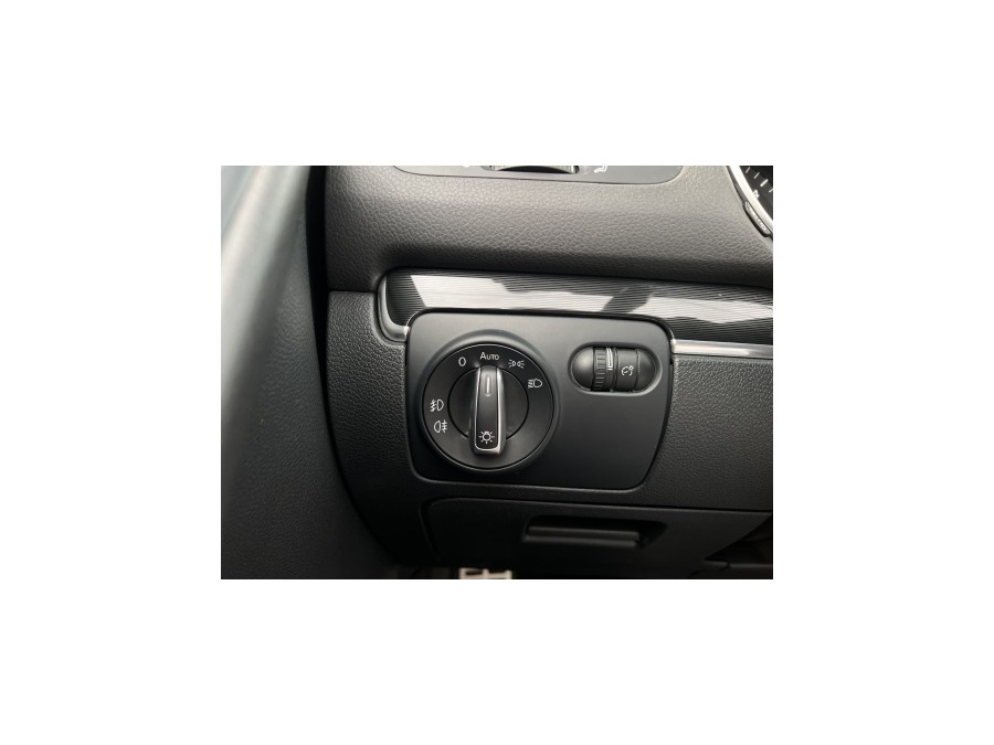 VOLKSWAGEN d'occasion GOLF VI DECAPOTABLE VW Golf VI Cabriolet 2.0