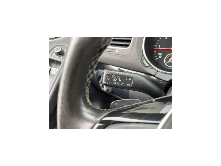 VOLKSWAGEN d'occasion GOLF VI DECAPOTABLE VW Golf VI Cabriolet 2.0
