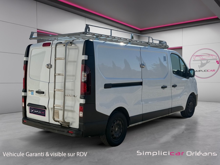 RENAULT d'occasion TRAFIC L2H1 1200 1.6 dCi 95ch Cabine Approfondie