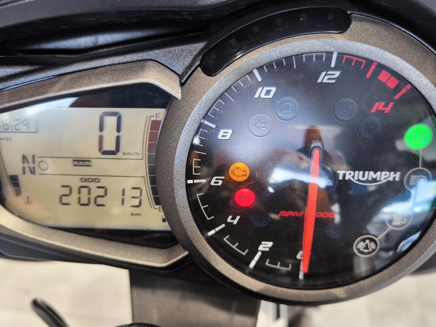 TRIUMPH d'occasion STREET TRIPLE STREET TRIPLE 660 de 2022 St Jean du
