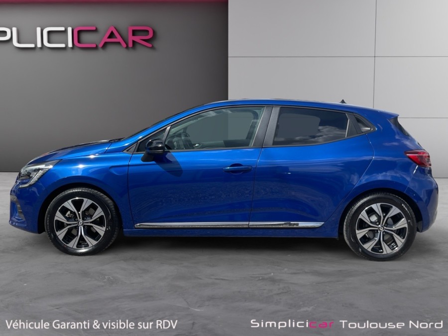 RENAULT d'occasion CLIO 1.6 E-Tech hybride 145ch Evolution de 2023