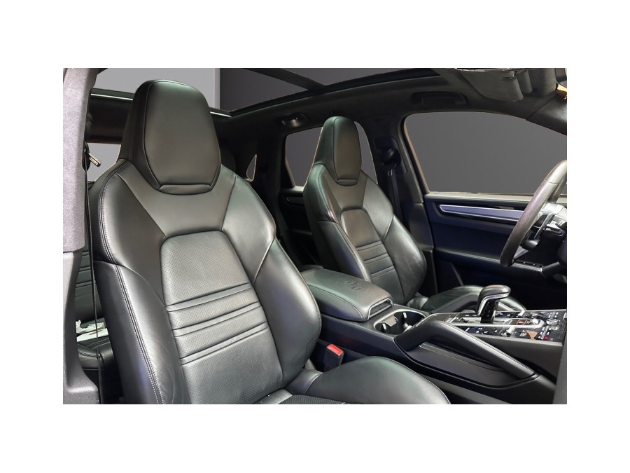 PORSCHE d'occasion CAYENNE 3.0 V6 462ch E-Hybrid de 2019 Champigny