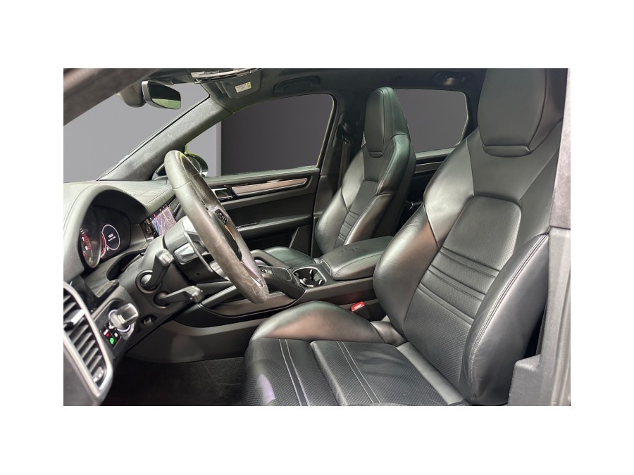 PORSCHE d'occasion CAYENNE 3.0 V6 462ch E-Hybrid de 2019 Champigny