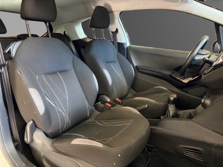 PEUGEOT d'occasion 208 1.4 HDI 68 FAP de 2013 Rodez (12)﻿