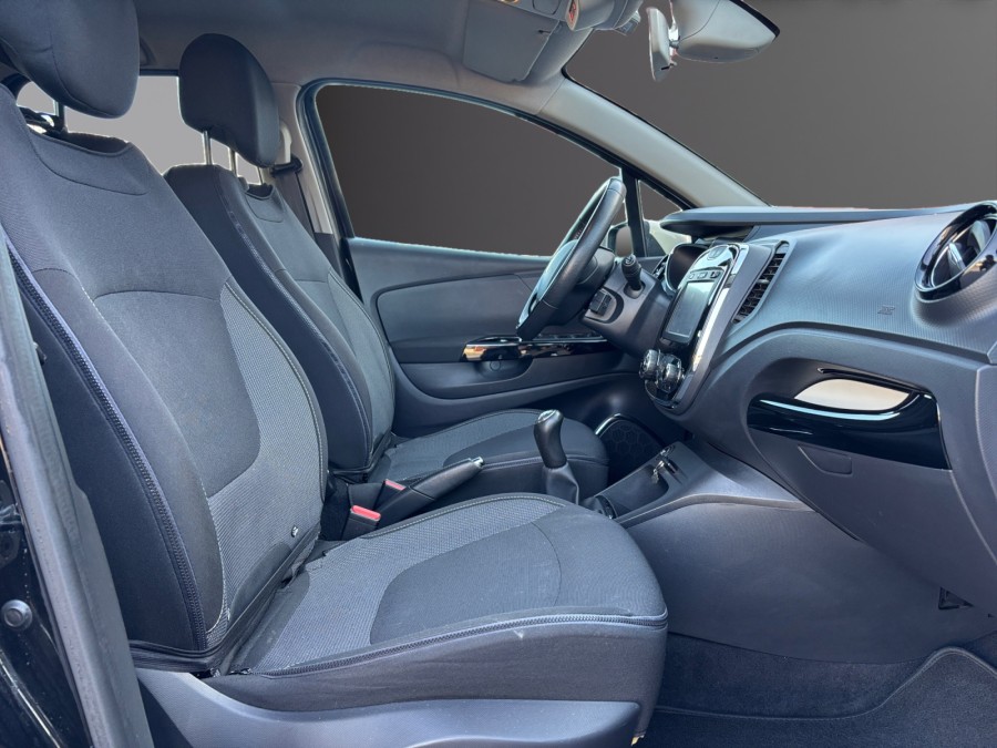 RENAULT d'occasion CAPTUR 1.5 DCI 90 ENERGY LIFE de 2015 Reims