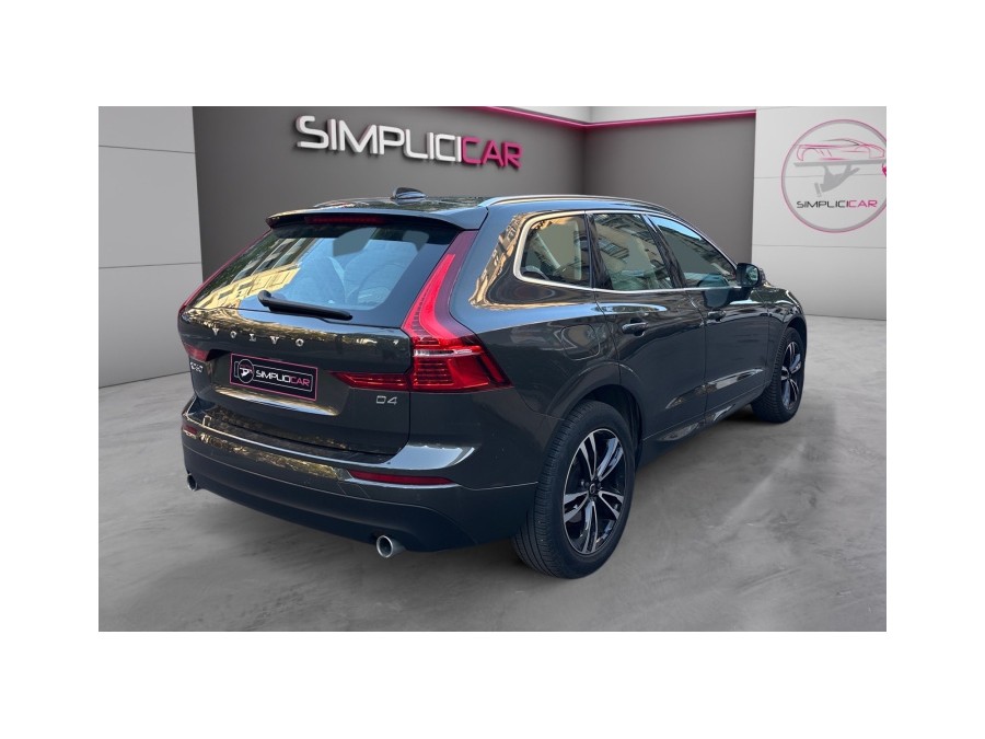 VOLVO d'occasion XC60 2 D4 190 MOMENTUM de 2019 Paris 17 (75)﻿