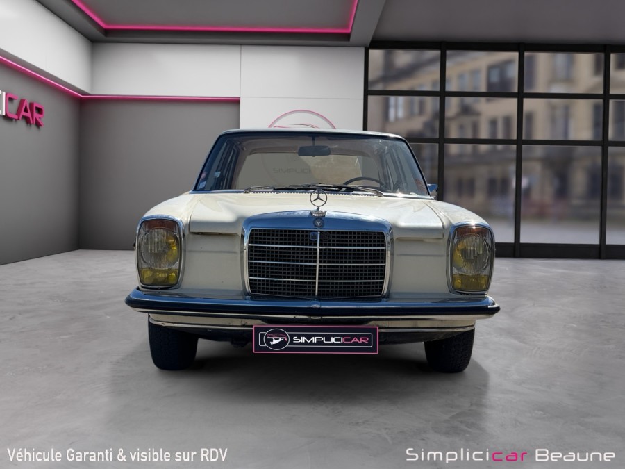 MERCEDES d'occasion 220 Mercedes-Benz 220 D de 1970 Beaune (21)﻿