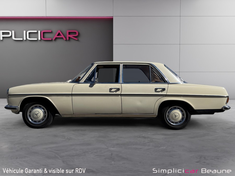MERCEDES d'occasion 220 Mercedes-Benz 220 D de 1970 Beaune (21)﻿