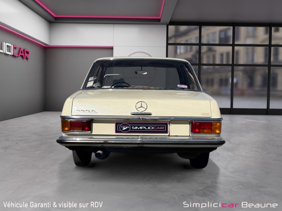MERCEDES d'occasion 220 Mercedes-Benz 220 D de 1970 Beaune (21)﻿