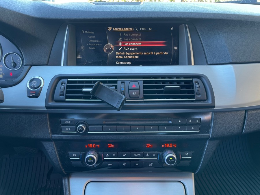 BMW d'occasion SERIE 5 520dA xDrive 190 ch M Sport de 2015 Royan (17)﻿