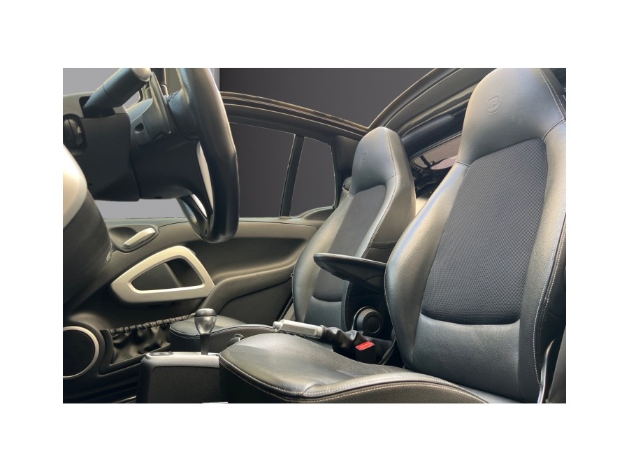SMART d'occasion FORTWO BRABUS CABRIOLET de 2013 Paris 17 (75)﻿