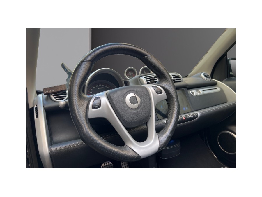 SMART d'occasion FORTWO BRABUS CABRIOLET de 2013 Paris 17 (75)﻿