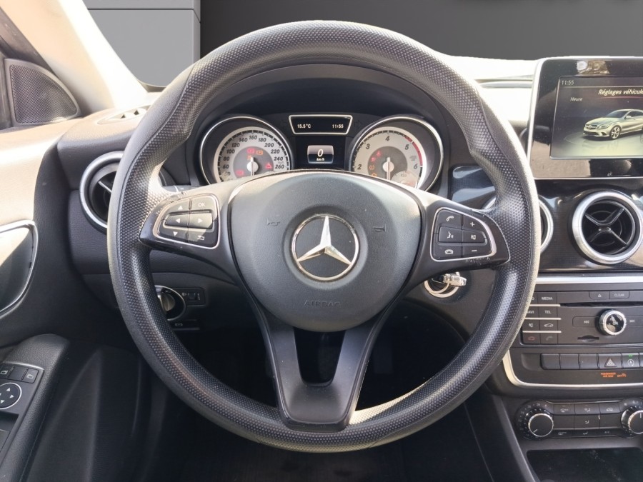MERCEDES d'occasion CLA SHOOTING BRAKE 180 D SENSATION de 2016 Evreux