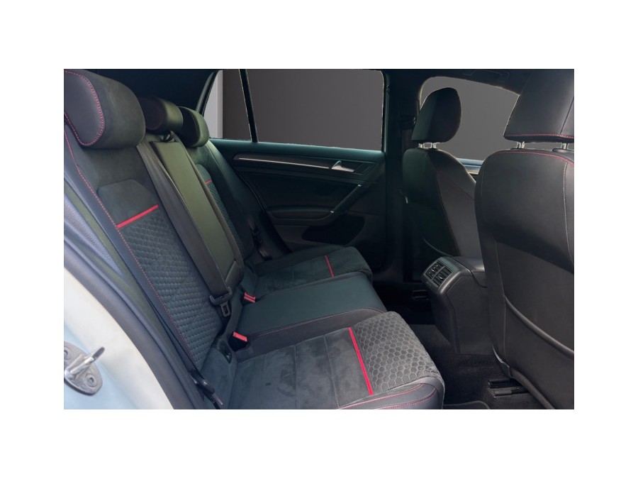 VOLKSWAGEN d'occasion GOLF GTI  2.0T FSI 230 DSG de 2019 Paris 17